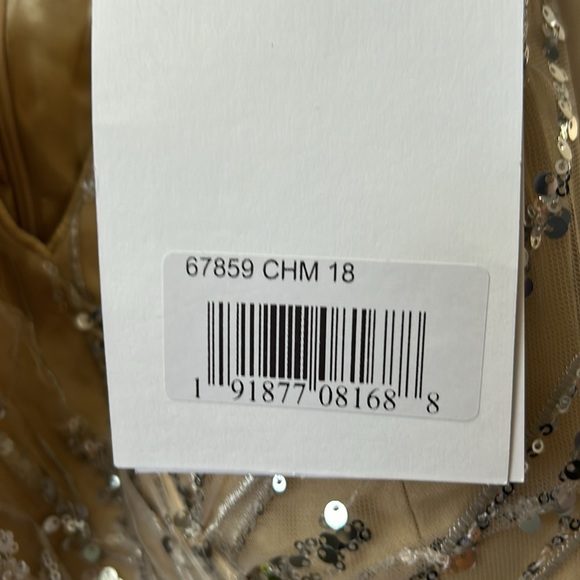 Mac Duggal 67859 NWT LONG SLEEVE GOWN WITH SILVER SEQUIN - Picture 7 of 9